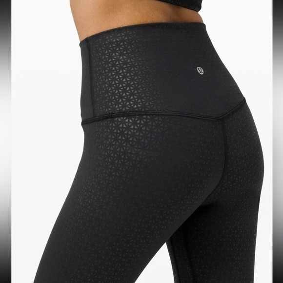 Lululemon 🍋 Lattice Work Emboss Black Version - Full Length - Picture 3 of 8